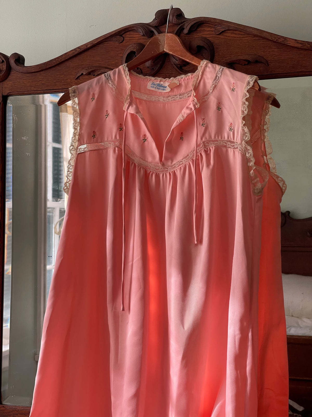 Vintage Pink Nightgown Size M